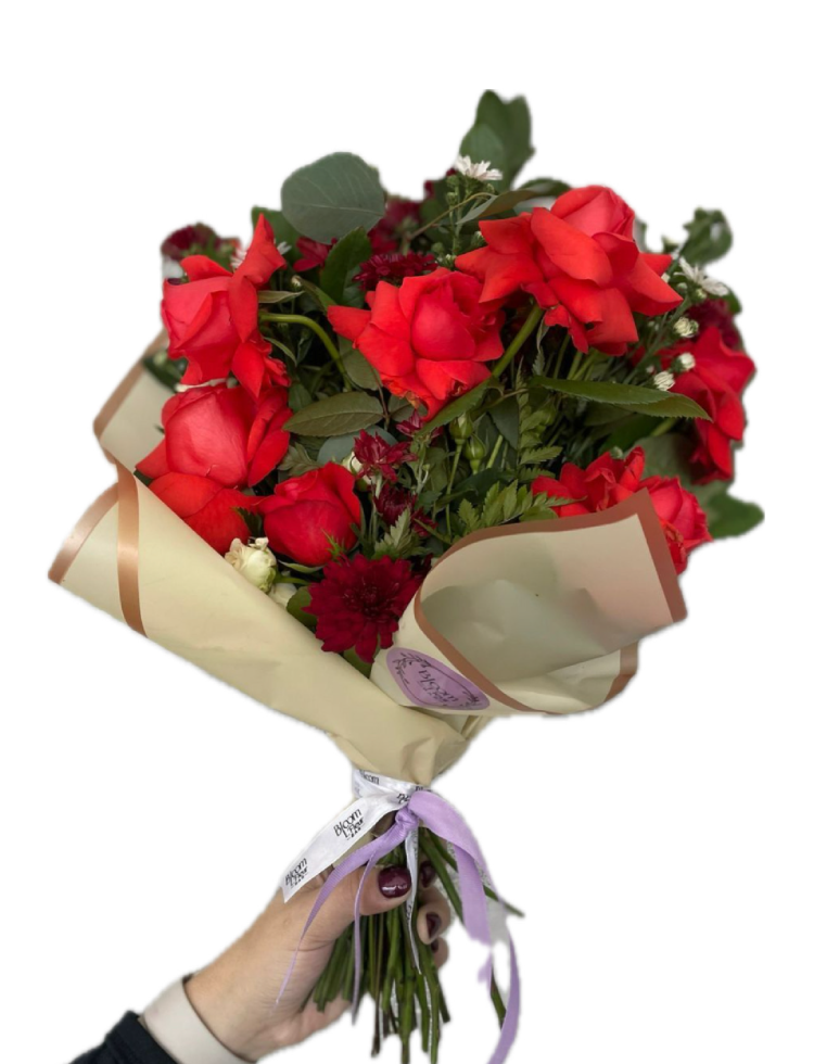 RED ROSES BOUQUET BLOOMS